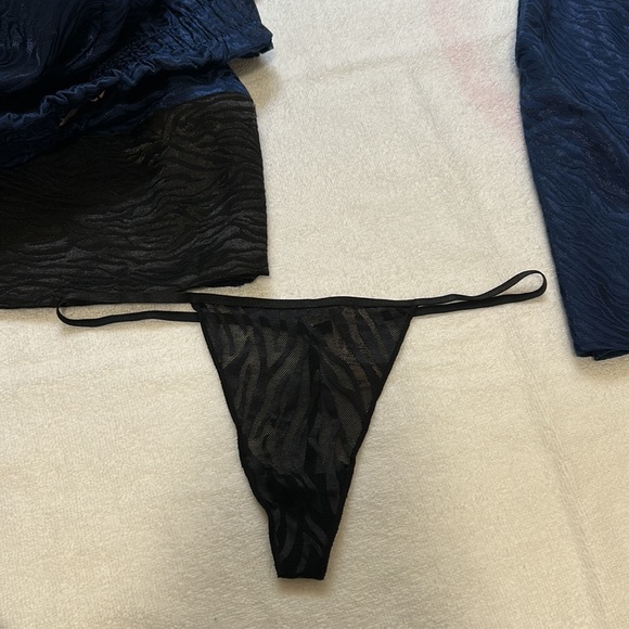 8hrs Sale! VS LUXE Lounge sleep set - Picture 9 of 11